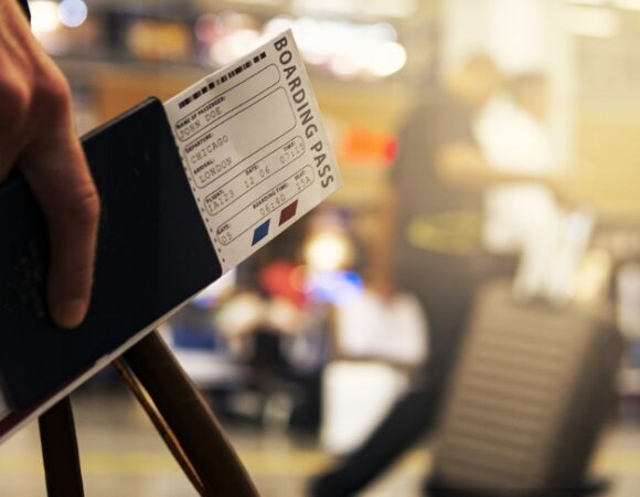 What Is a Round-Trip Ticket? (One-way vs. Round Trip Tickets: Which is the Best Choice for Your Next Trip?)